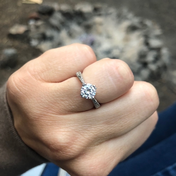 Wedding ring - Picture 3 of 3